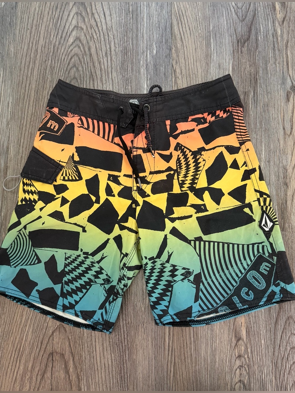 Volcom boys board shorts 10y